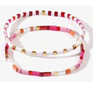 Beaded Chicklet Bracelet Tila beads / Bracelet perles de Tila élastique